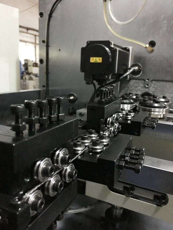 XD-CNC20E Spring Machine